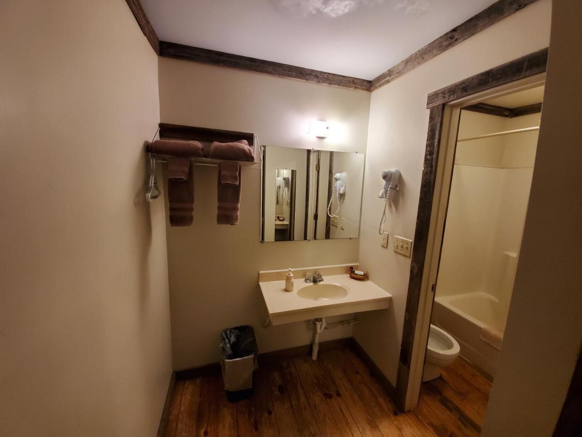 Jamesport Inn Dış mekan fotoğraf
