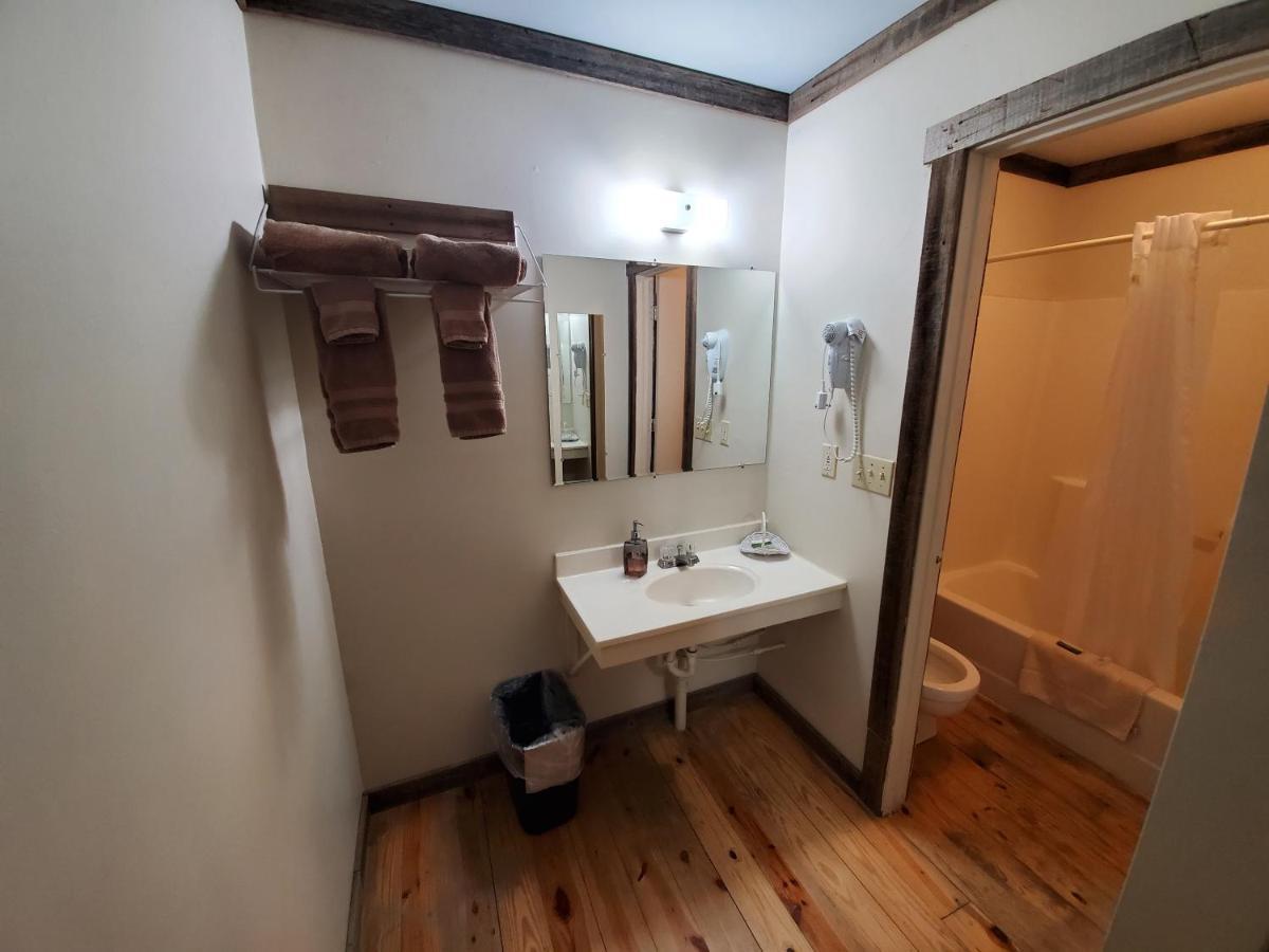 Jamesport Inn Dış mekan fotoğraf